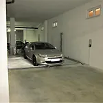 شقة 
